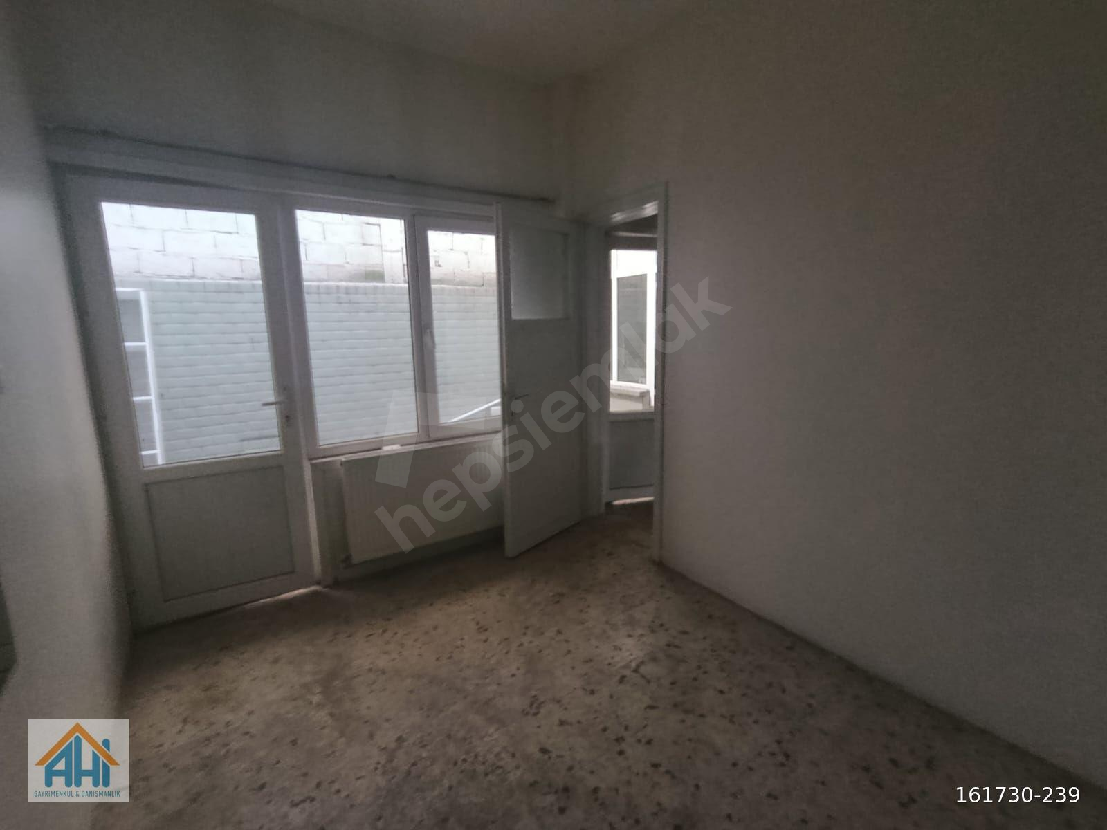 KONAKDA 2+0 GENİŞ DOĞALGAZLI KİRALIK DAİRE