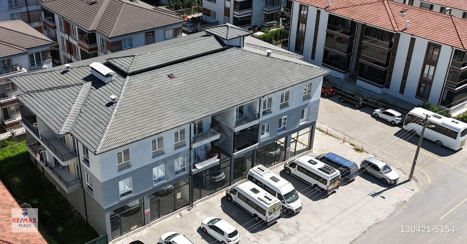 Arifiye'de 103m2 Geniş 3+1 Asansörlü Daire