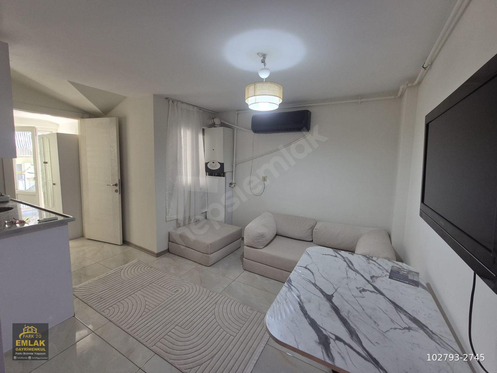FARK 20 GAYRİMENKUL'DEN KİRALIK TERASLI 1+1 APART