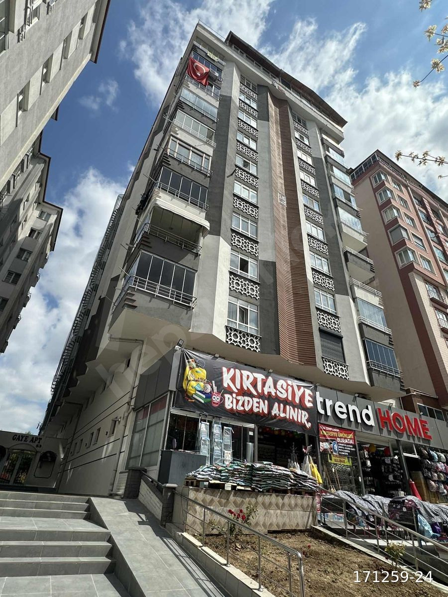 BAHABEY CADDESİNDE KİRALIK DUBLEKS 4+1 180 M² GENİŞ TERASLI
