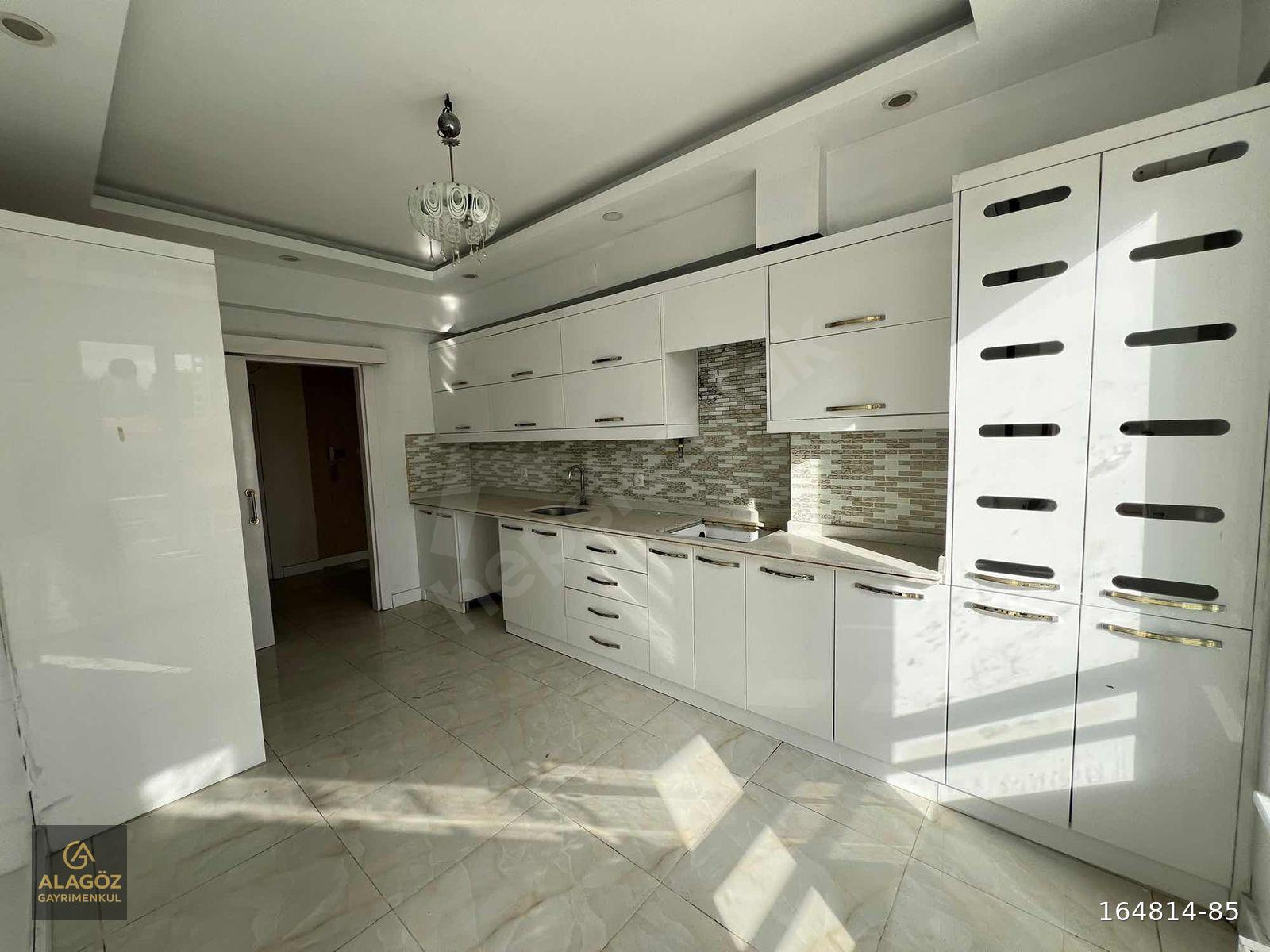 ERTUĞRULGAZİ ARA KAT 3.5+1 LÜXS GENİŞ DAİRE