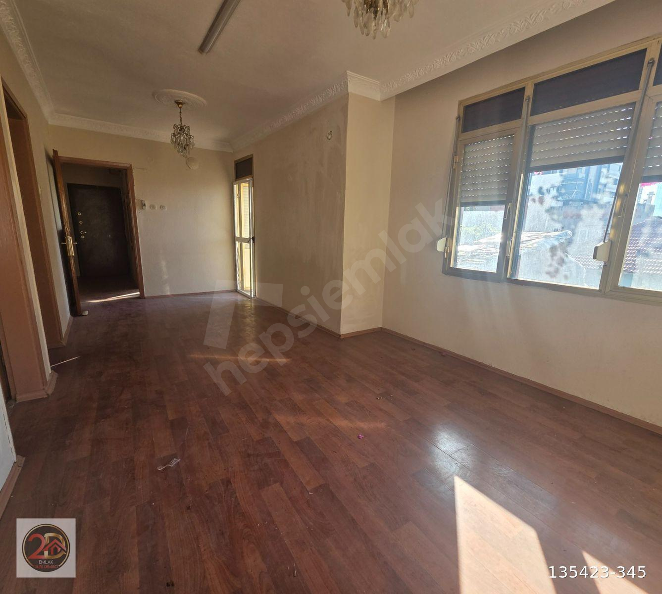Bornova Çamdibi Barbaros cad üzeri 3+1 kiralık daire