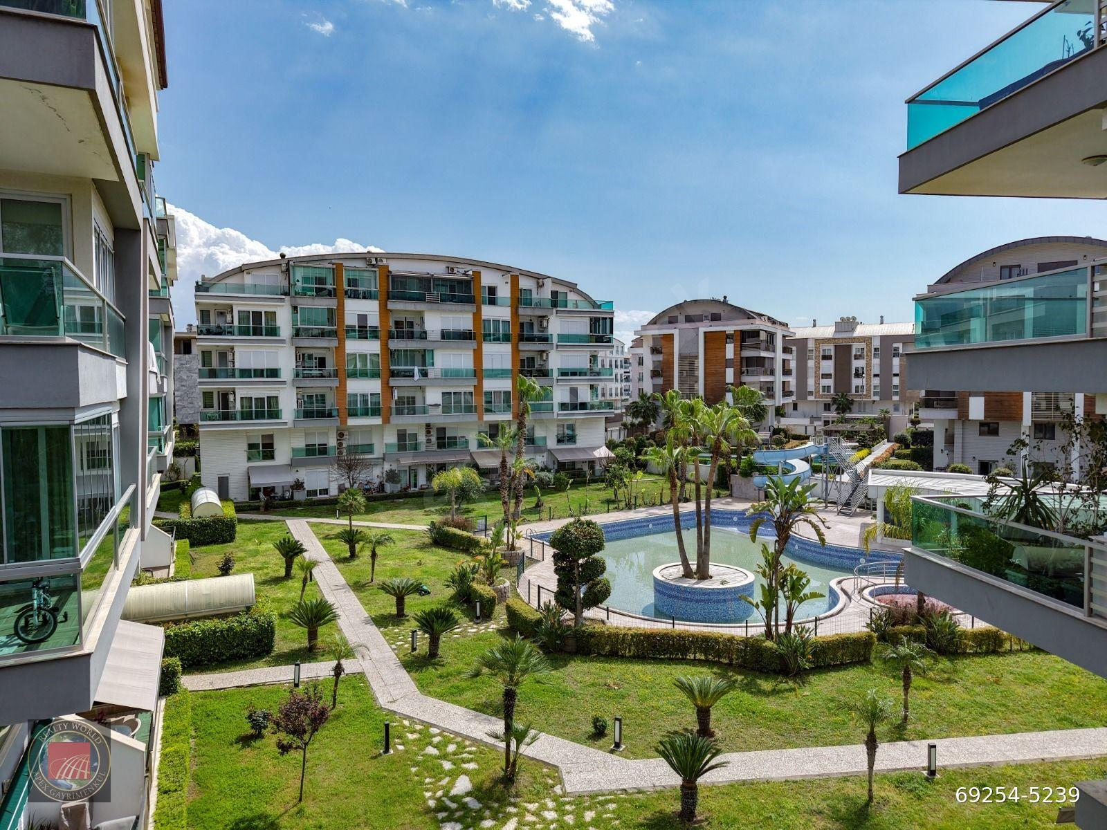 ANTALYA KONYAALTI KONAKLAR BÖLGESİ ÖZELLİKLİ SİTE SATILIK 1+1