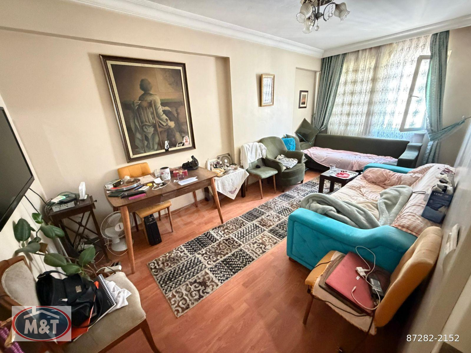 Bahçelievler Camlıkahve'de 19 Yıllık Binada 2+1 Satılık Daire