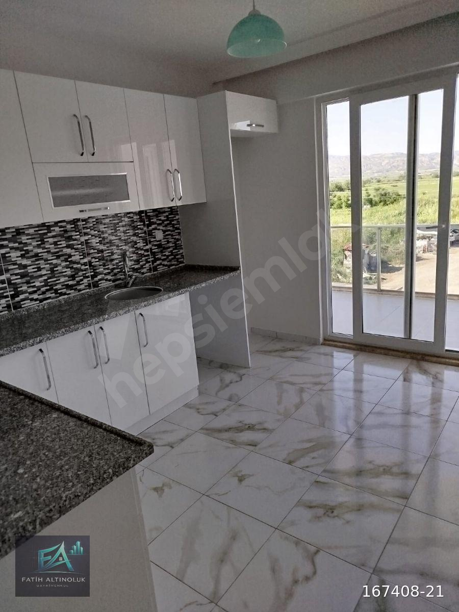 Denizli Sarayköy Rıza Akça sitesinde satılık 3+1 daire