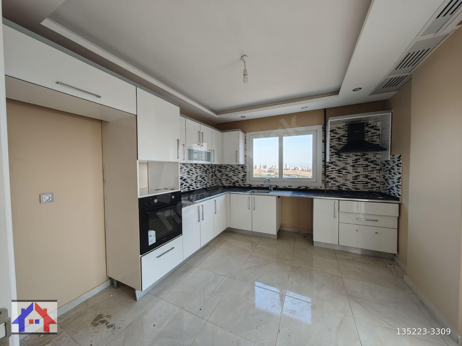 GÜLTEPE'DE CADDE ÜZERİ DOĞALGAZ KOMBİLİ 3+1 K.MUTFAK CAZİP DAİRE