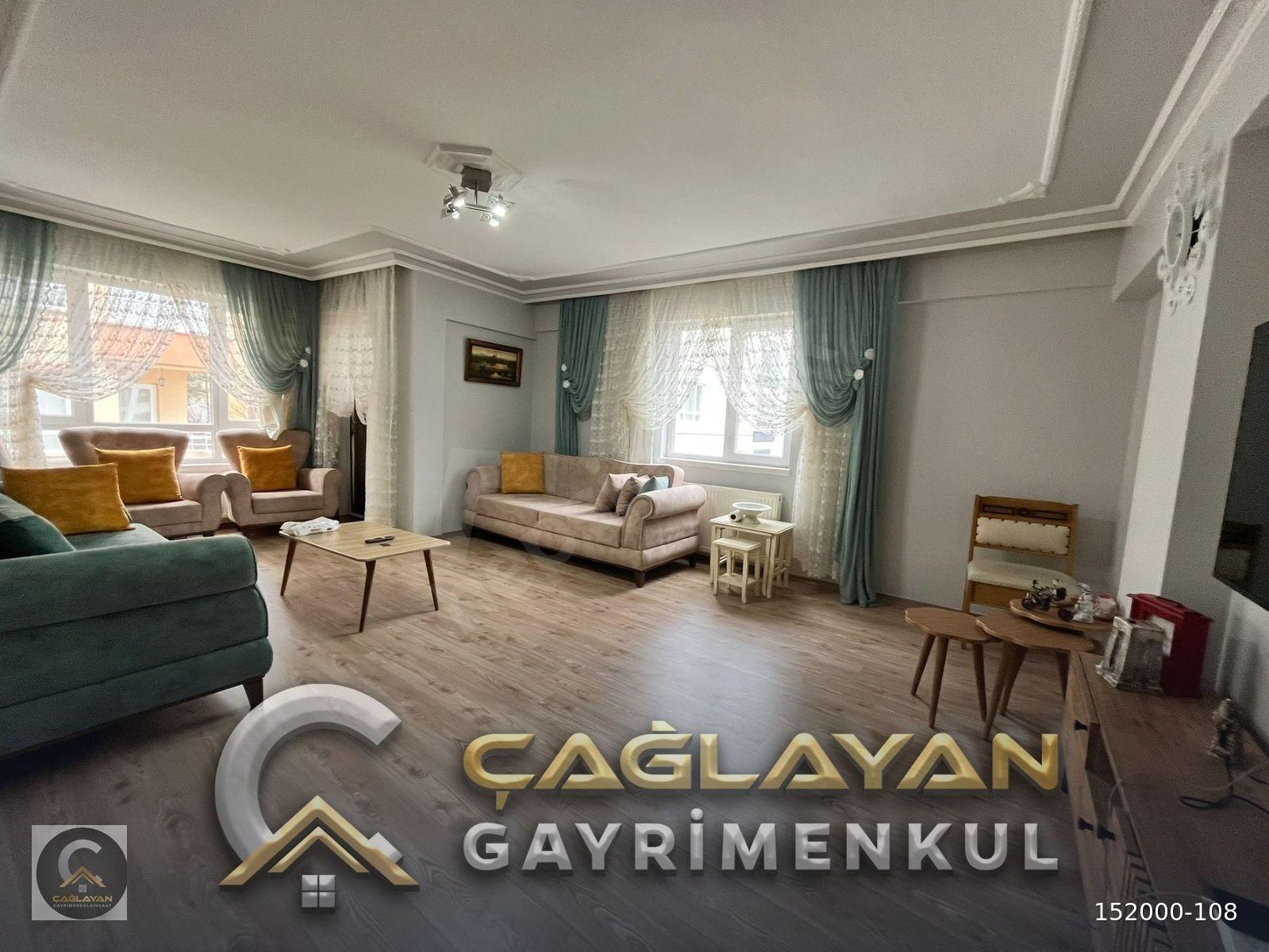 BOŞŞ ÇAĞLAYAN'DAN KARAPÜRÇEK MAH. GENÇ BİNA ASANSÖRLÜ ARA KATTA YAPILI GENİŞ 3+1 DAİRE
