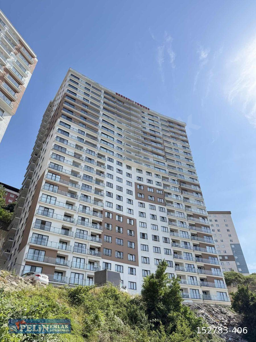PELİN'DEN TRİO TOWERS'DA 3+1 ÖZEL YAPIM KİRALIK DAİRE