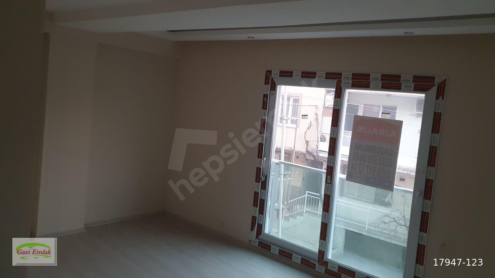 İzmir bayraklı refik şevket 2+1 doğalgazlı ara kat kiralık daire