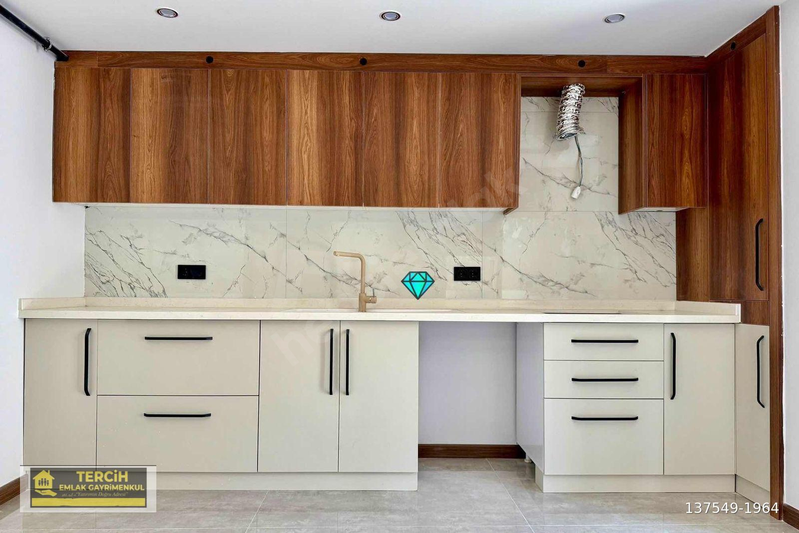 Fesleğen Diş Hastanesi Yanı 120 M² Sıfır Hazır Daire