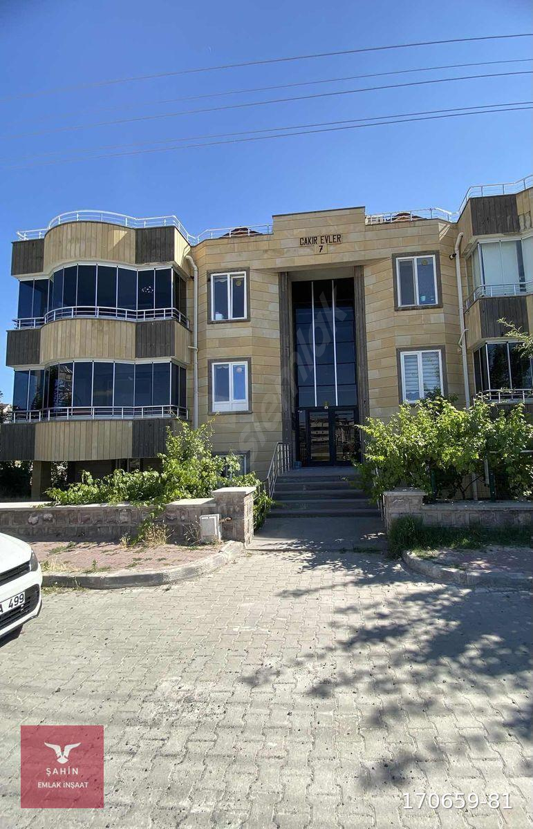 ŞAHİN EMLAK'TAN BAHÇELİEVLER MAHALLESİ'NDE 3+1 KİRALIK DAİRE