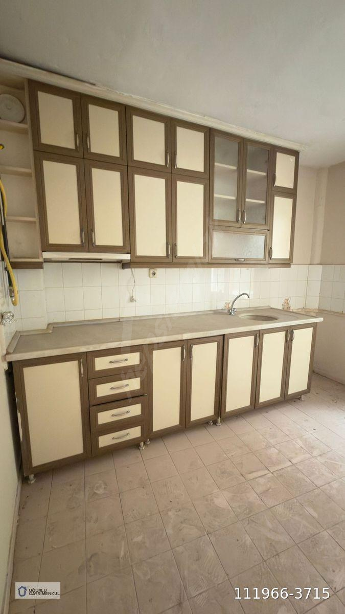 UĞURLU EMLAKTAN FIRSAT DAİRE!