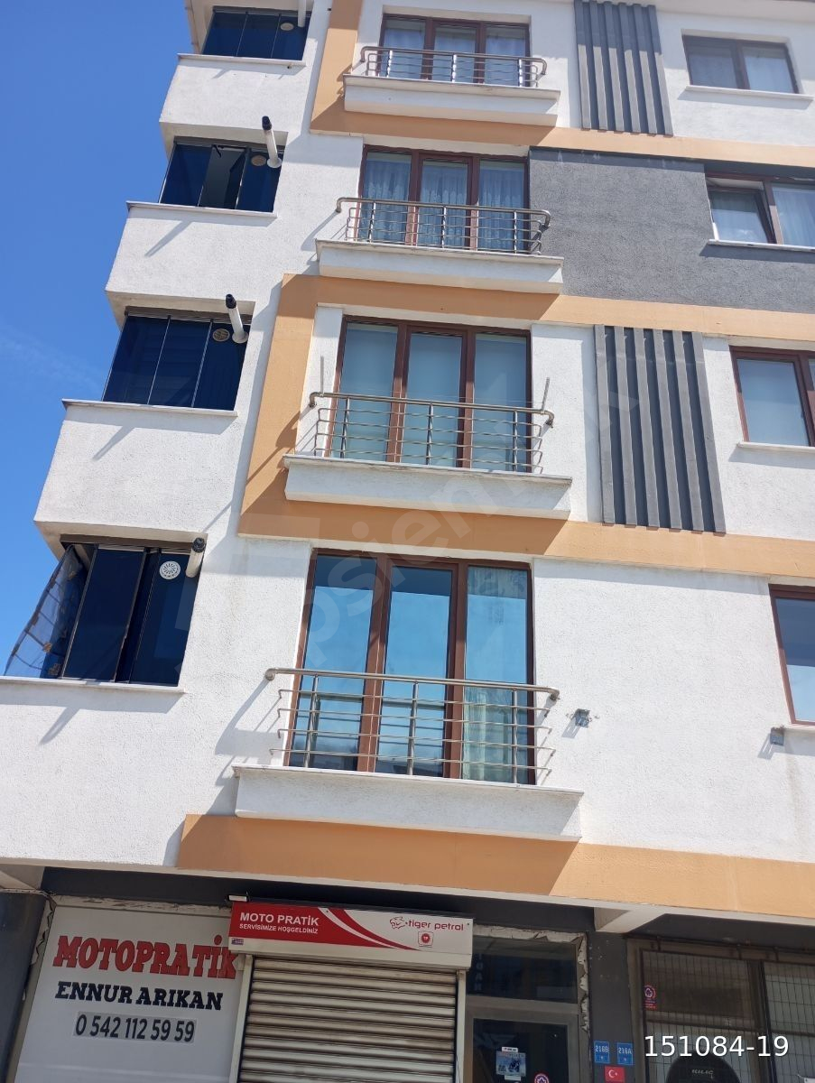 CAN CAN GAYRİMENKUL DEN EŞYALI SATILIK 1+1 ARAKAT DAİRE
