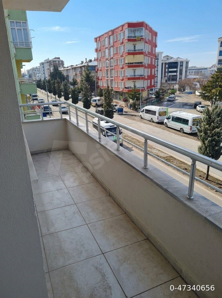 ETİ MAH.CADDE ÜZERİ 2+1 KİRALIK DAİRE