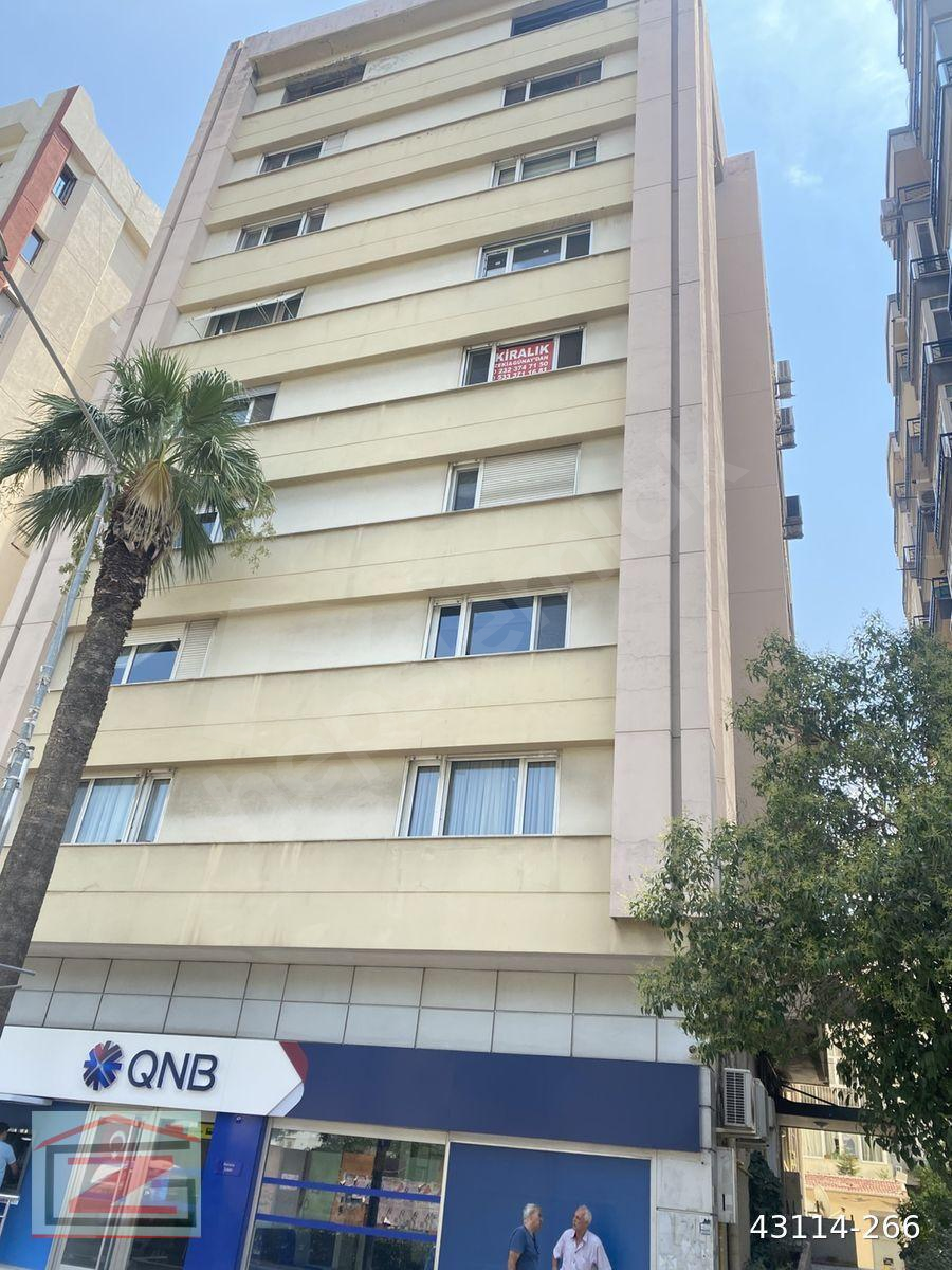 BÖLGENİN UZMANINDAN BORNOVADA 40.000 tl 3+1 ASANSÖRLÜ KAPICILI OTOPARKLI