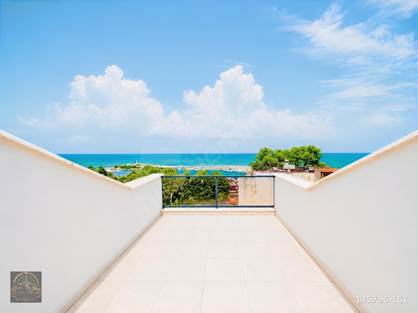 Akçakoca Merkezde Satılık 4+1 Dubleks Daire (Deniz Manzaralı)