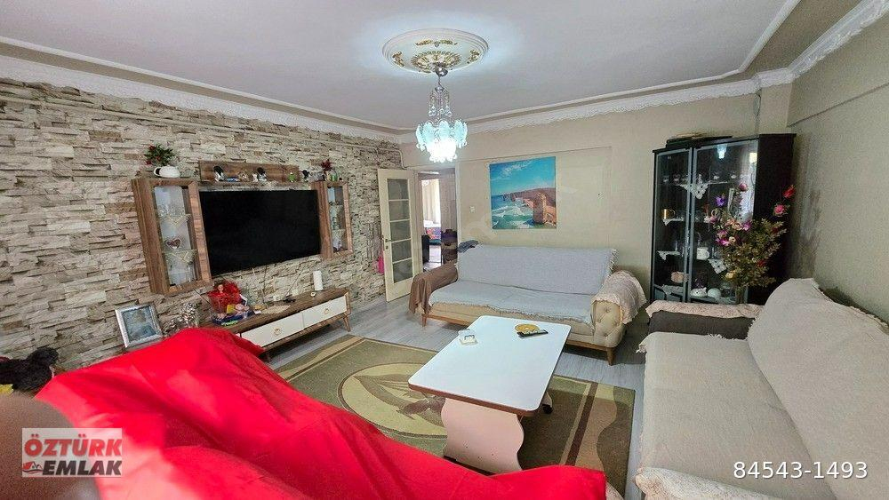 ÖZTÜRK EMLAK’tan UYGUN SATILIK DAİRE 2.650.000 TL