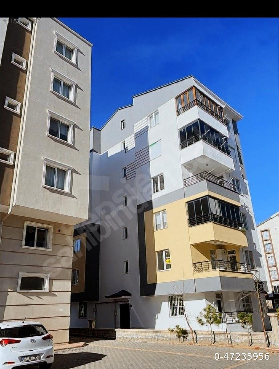 Nar kavşağında 2+1geniş satılık daire