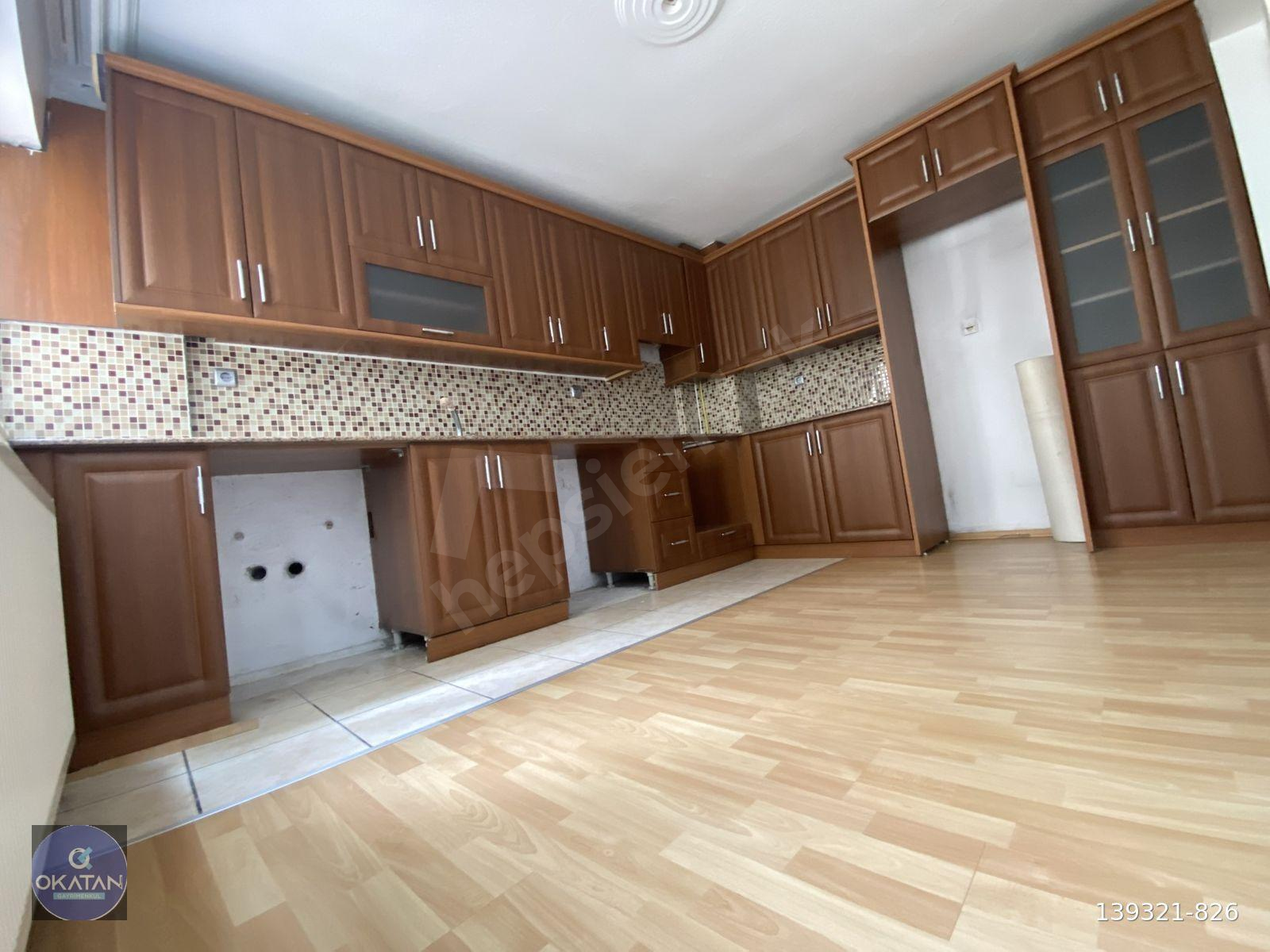 YARHASANLAR MH AVNİ GEMİCİOĞLU CAD ASANSÖRLÜ GENİŞ ARAKAT 3+1