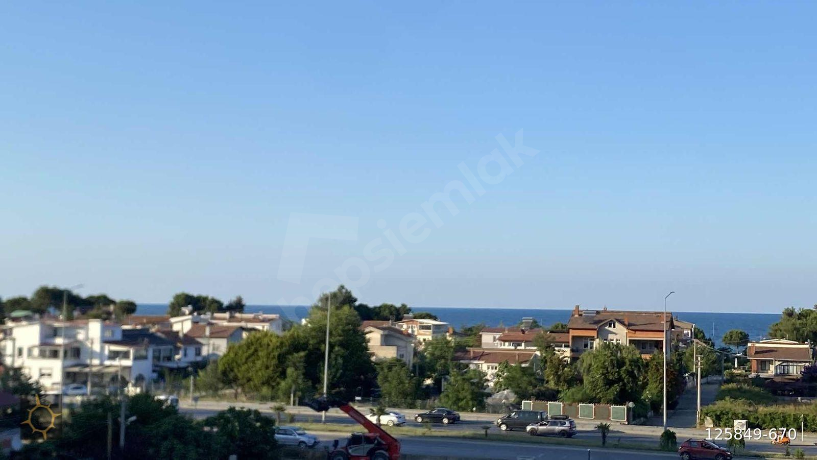 İNCESUDA SAHİLE 50METRE DENİZ MANZARALI ARA KAT LÜKS 1+1 DAİRE