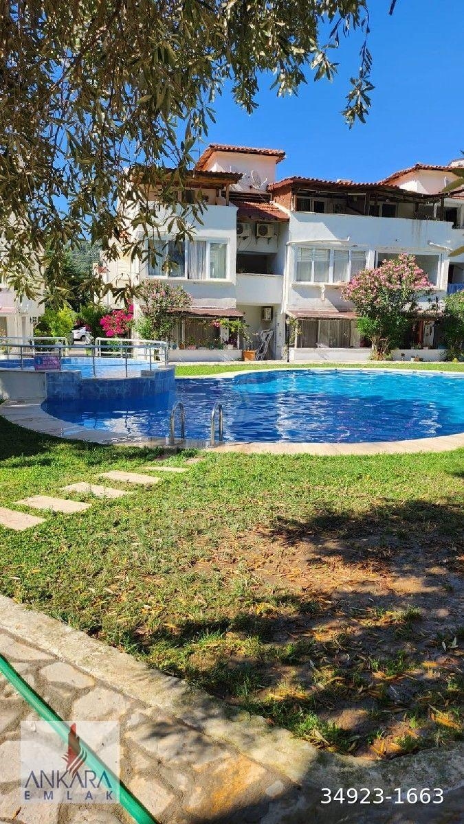 Turunç da satılık denize 200m havuzlu sitede kat düblex