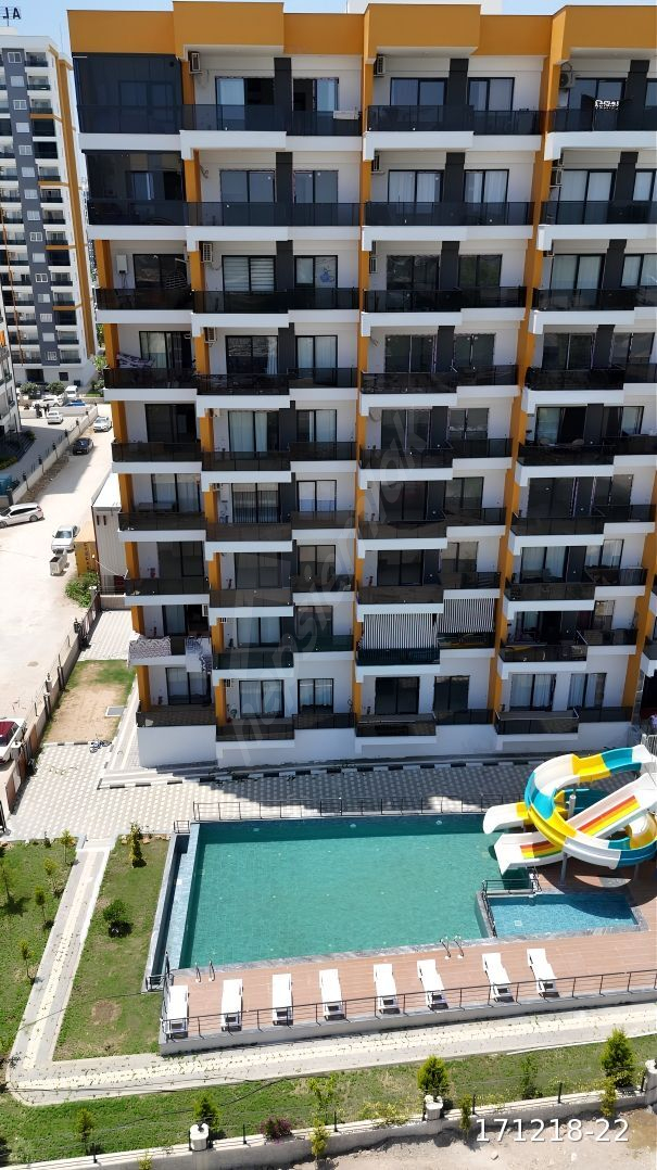TÖMÜKTE HAVUZ CEPHELİ 1+1 FIRSAT DAİRE