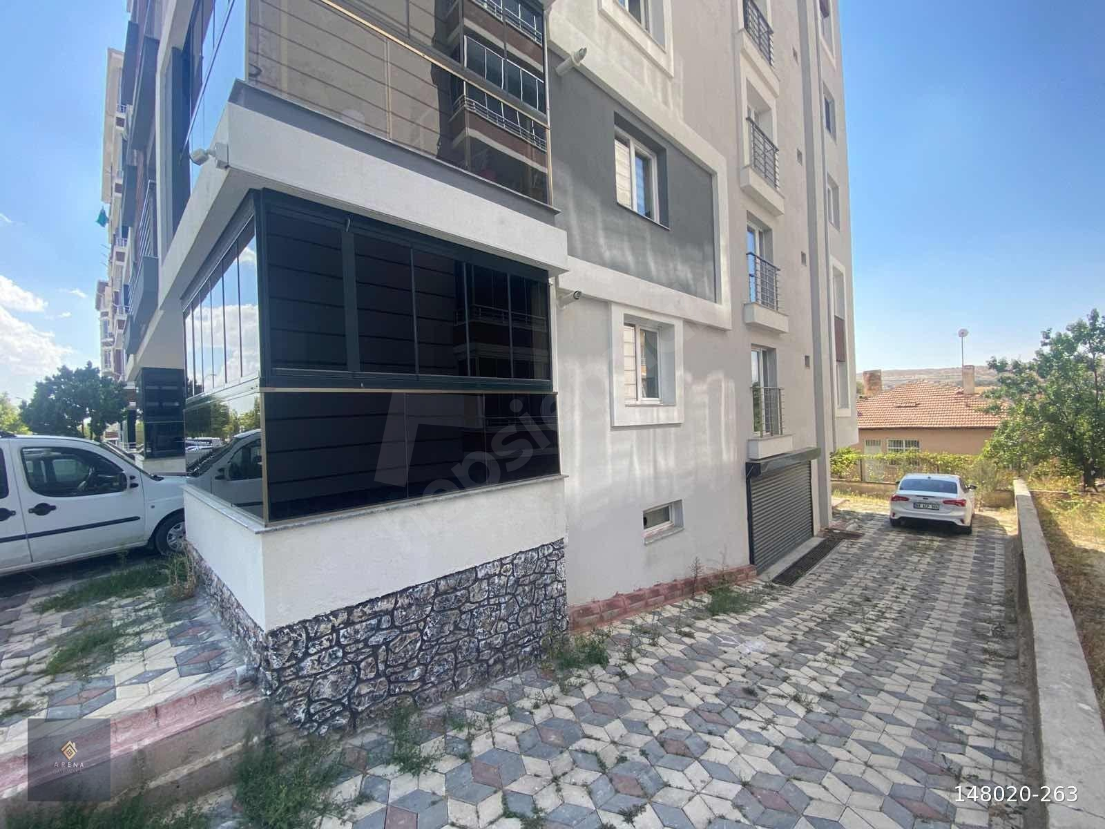ARENADAN YENİCE DE KİRALIK