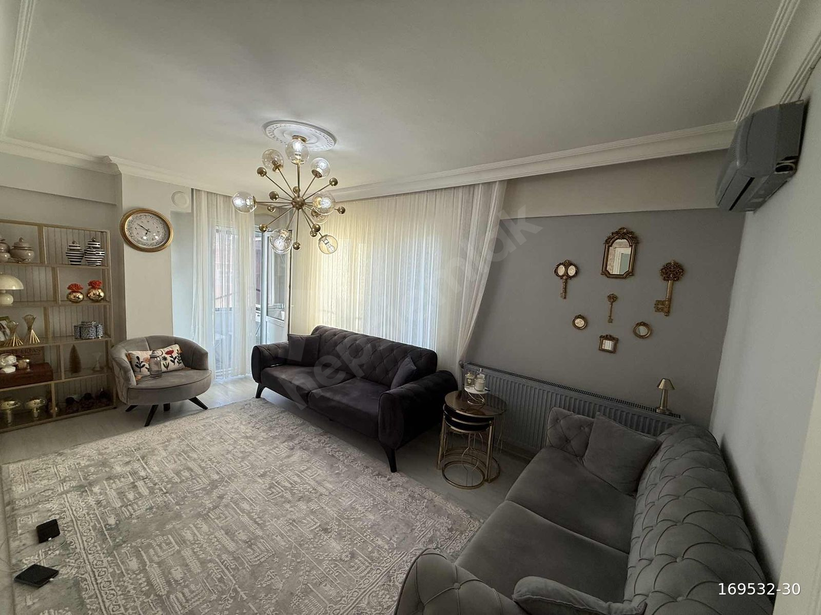 KÜÇÜKÇEKMECE CUMHURİYET MH SATILIK ÖN CEPHE 3+1 DAİRE