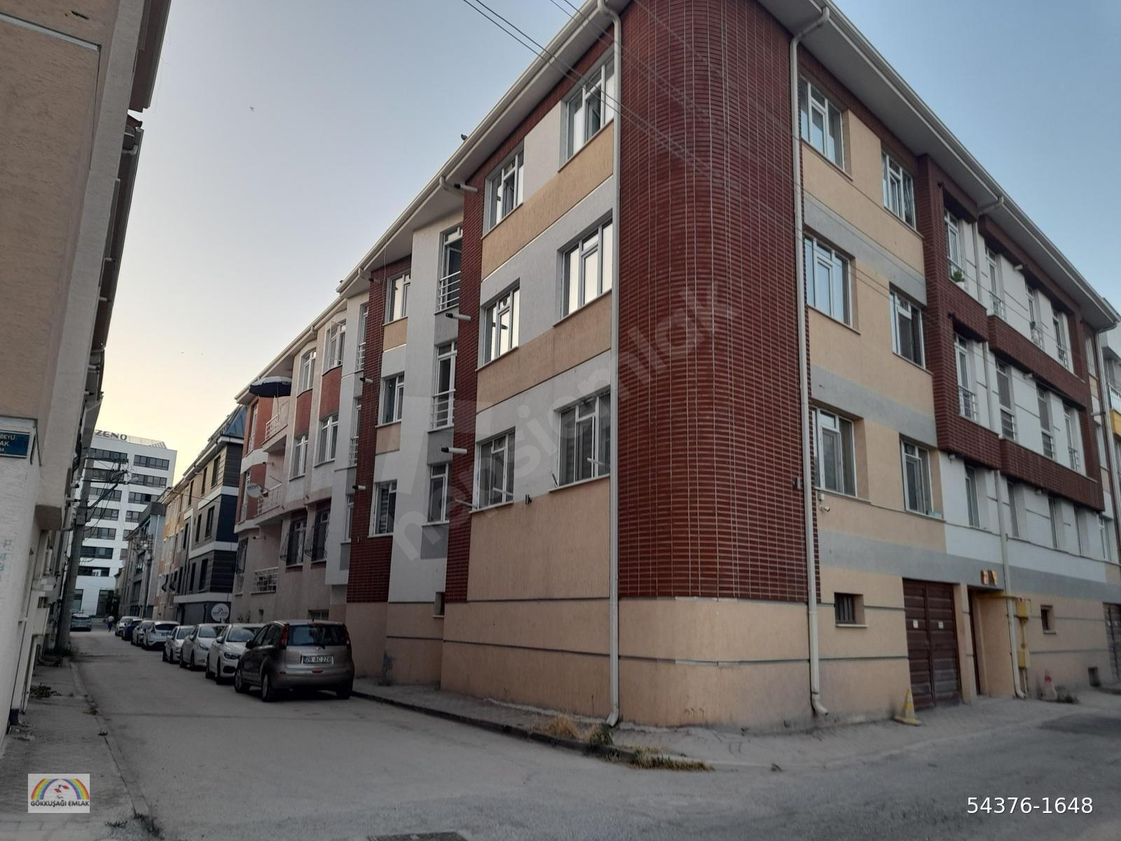 ERTUĞRULGAZİ BEŞEVLERDE ÇOK GENİŞ 1+1 AYRI MUTFAKLI ARAKAT DAİRE