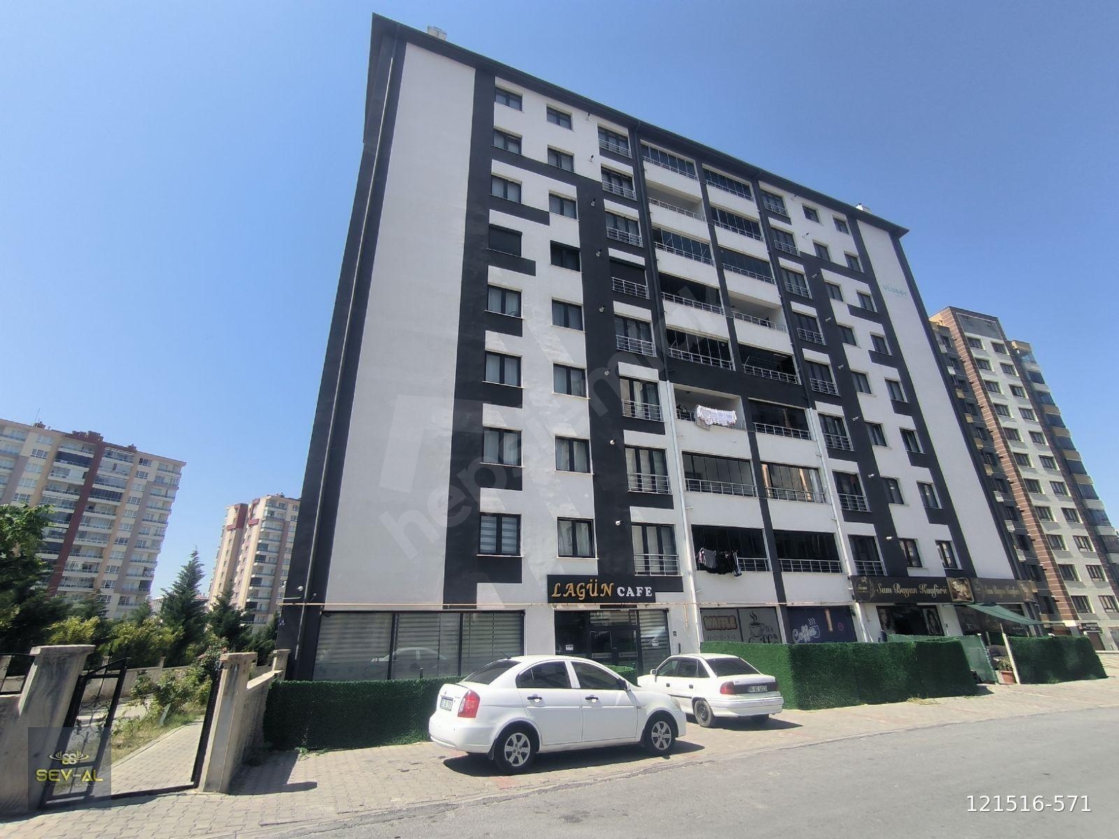 MELİKGAZİ YEŞİLYURT MAH. 2.5+1 ODALI FUL YAPILI SATILIK DAİRE