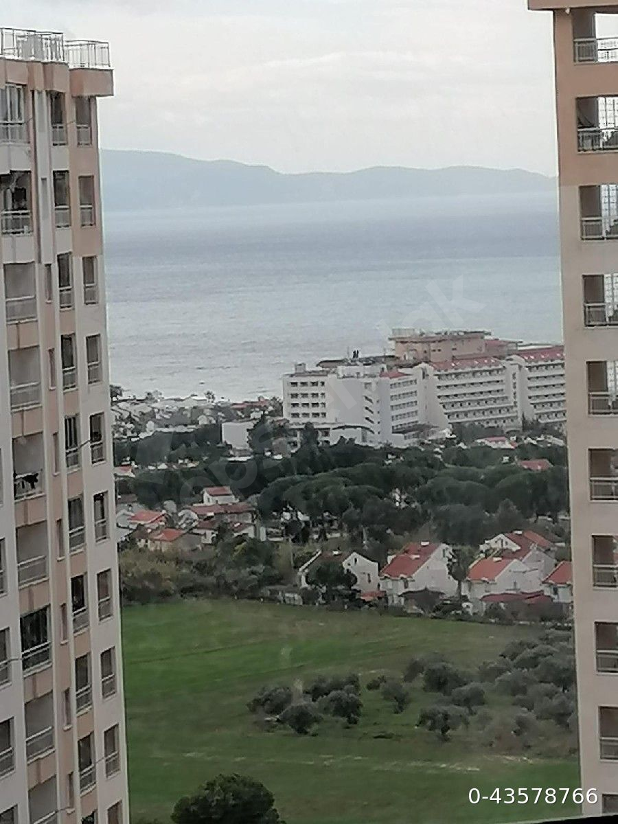 Deniz manzaralı daire