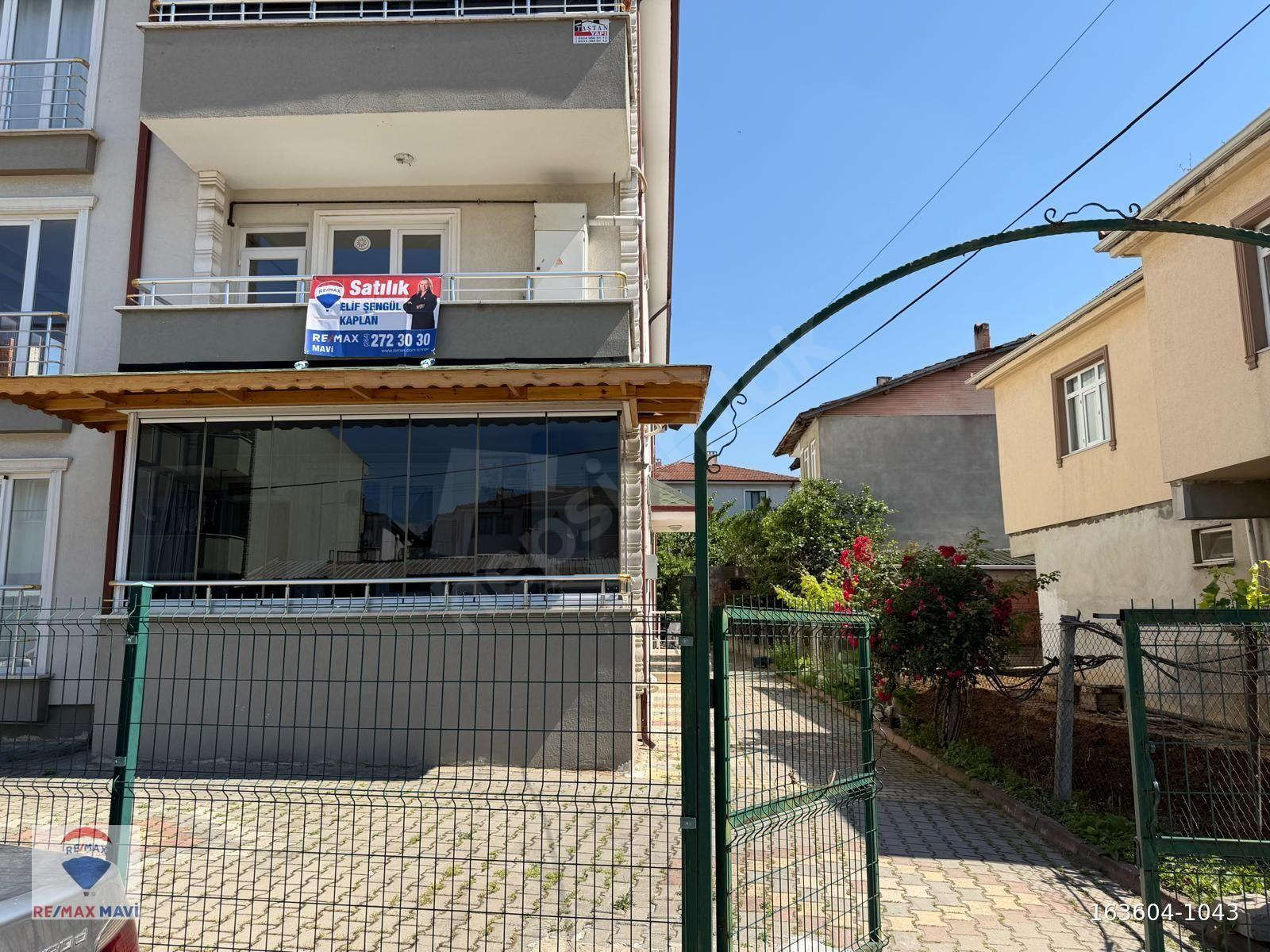 REMAX MAVİ ELİF ŞENGÜL KAPLAN'DAN GEYVE YÖRÜKLER MAH.3+1 DAİRE