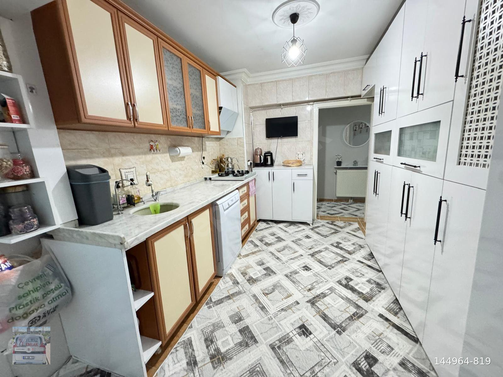 MALAZGİRT MH'DE 3+1 ARA KATTA BAĞIMSIZ FULL YAPILI GENİŞ DAİRE!!
