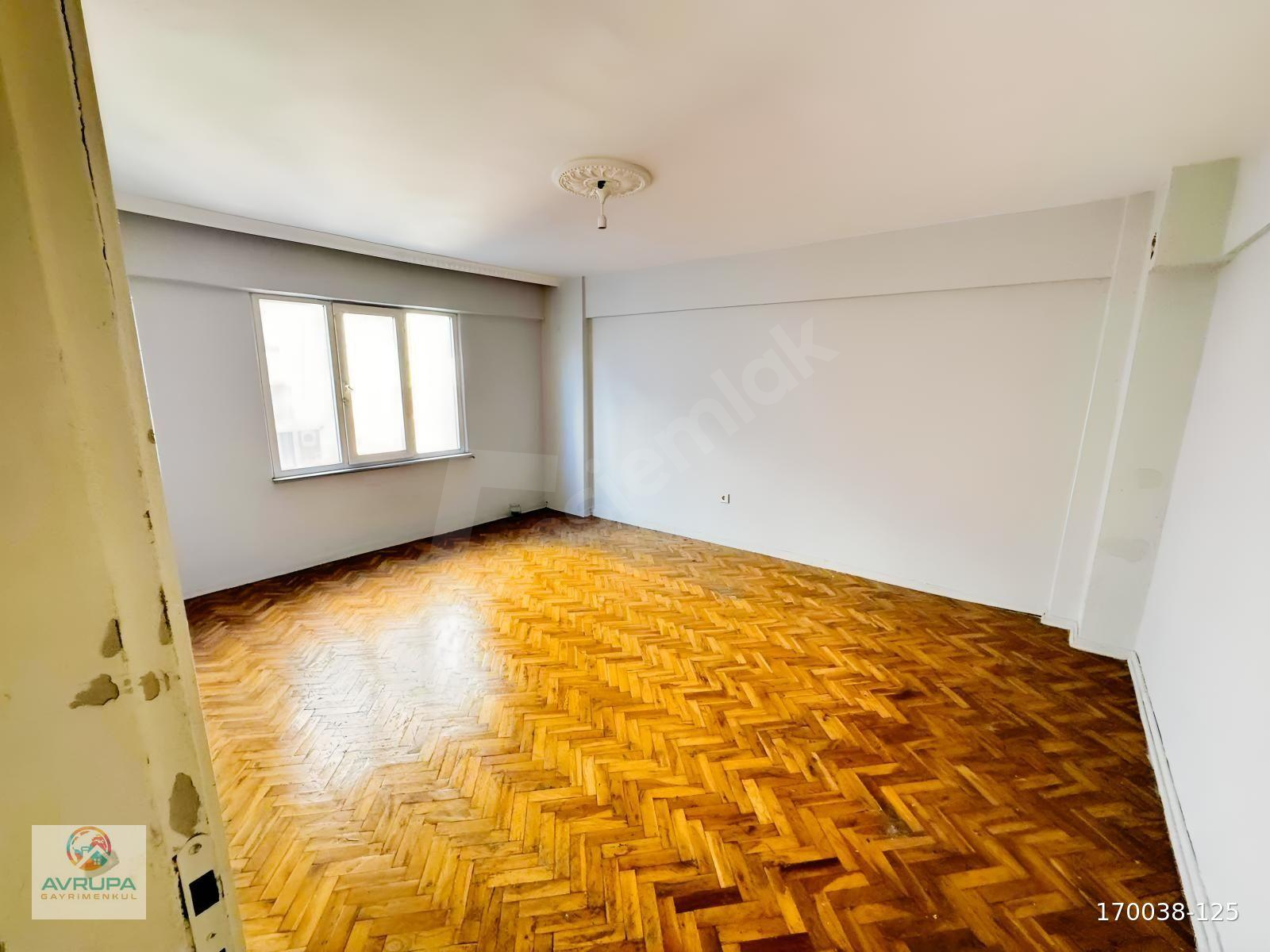 ÇORLU CEMALIYE MH DE SATILIK 2+1 UYGUNA DAİRE