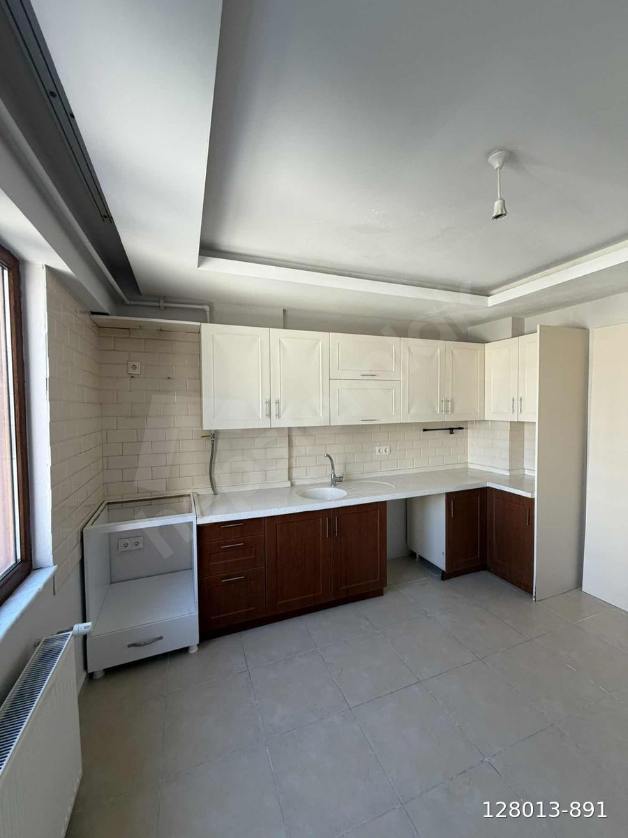 ATAKUMDA ÇAĞALOĞLUNA CEPHE GENİŞ KİRALIK 3+1 DAİRE