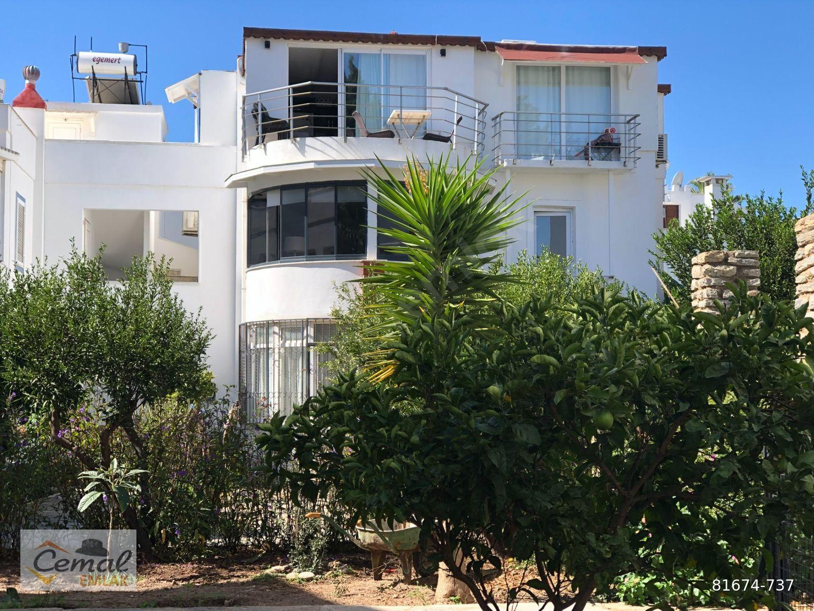 Bodrum Turgutreis Bahçelievler Mahallesinde Eşyalı Kiralık 2.kat 2+1 Daire