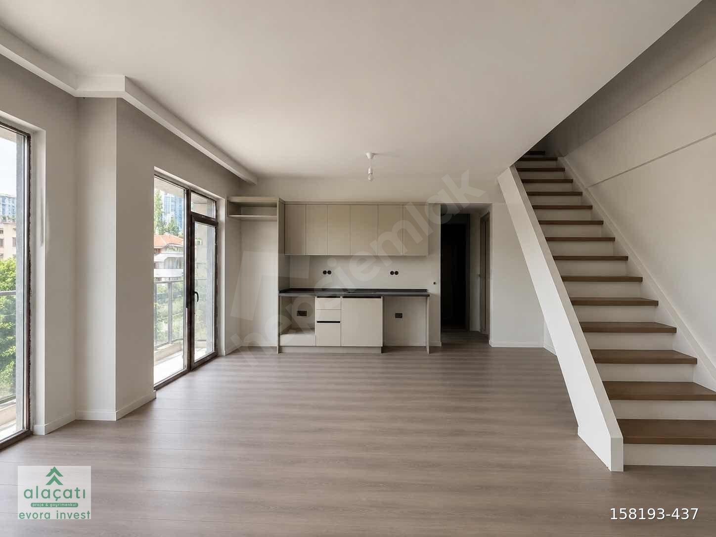 "alaçatı"dan CADDE ÜZERİ, 110 M2, GİYİNME ODALI 3+1 LÜKS DUBLEKS