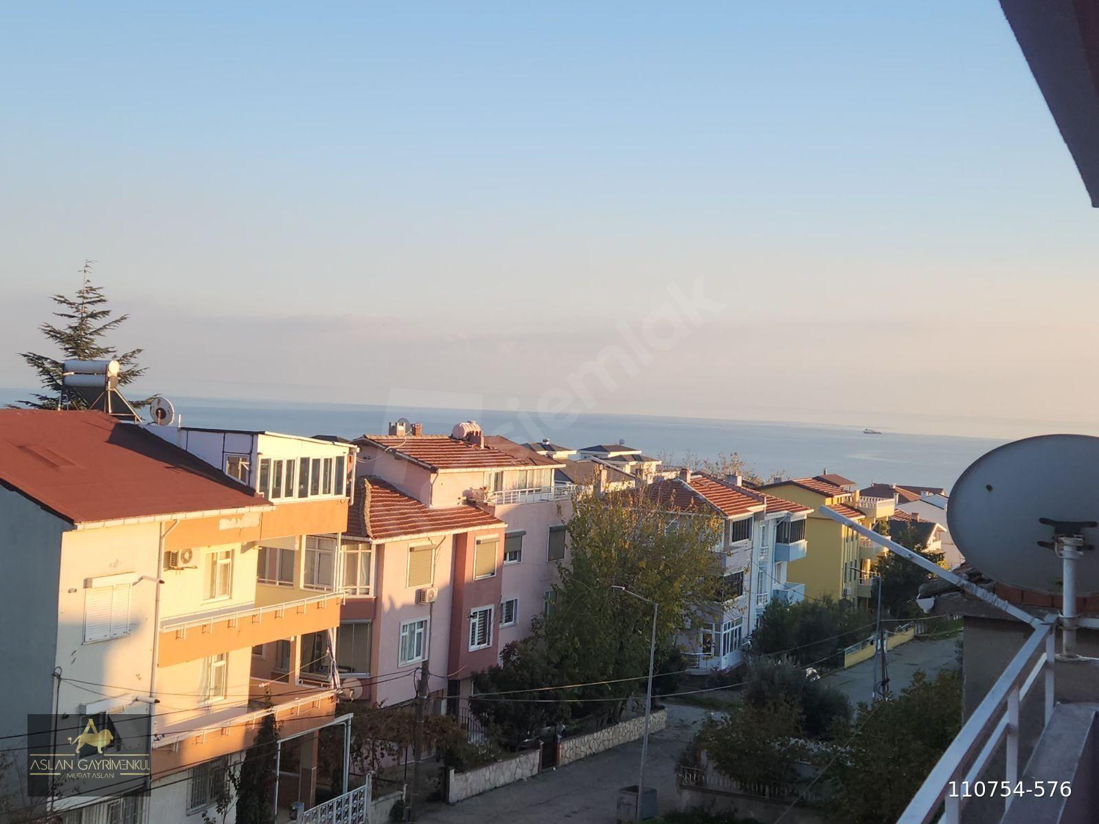 Cumhuriyet Mah. Merkezi Konumda Deniz Manzaralı 2+1 Daire