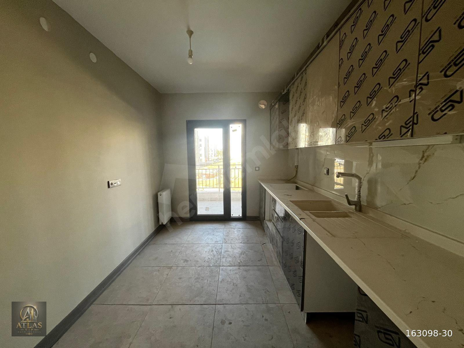 ATLAS VIP GAYRİMENKUL KUZUCULU TOKİ 4 ETAP 3+1 KİRALIK DAİRE KAT 1