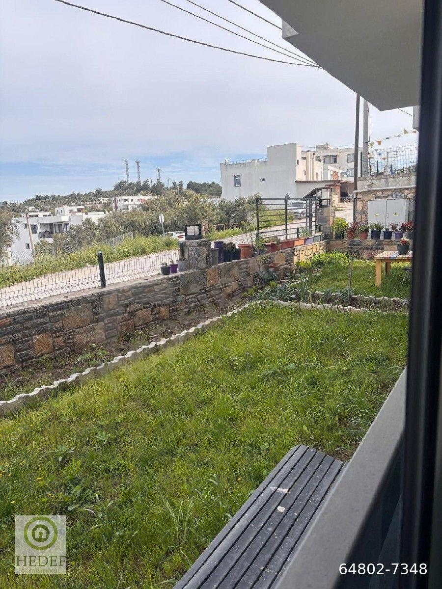 BODRUM MUMCULAR 2+1 BAHÇELİ EŞYALI SATILIK DAİRE