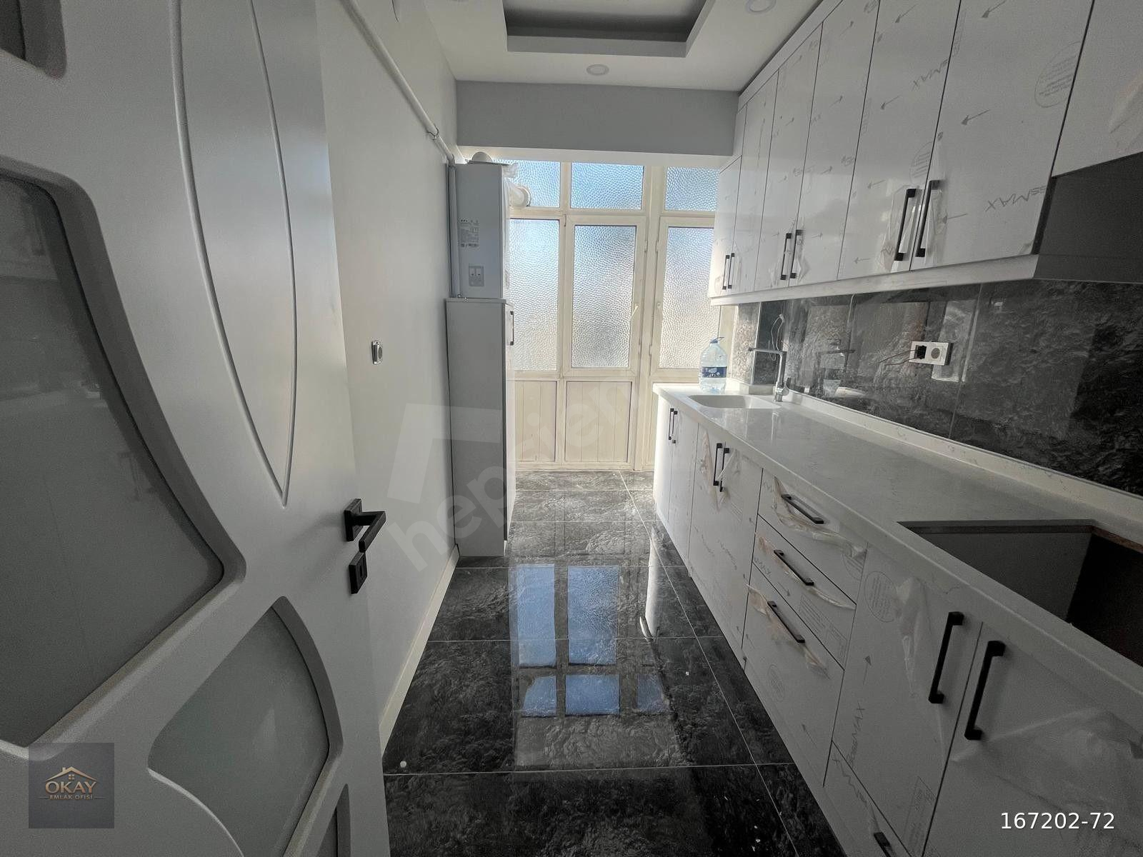 ETLİK MERKEZDE ULTRA LÜX YAPILI 1.KAT CADDE ÜZERİ ÖN CEPHE 3+1 125M²