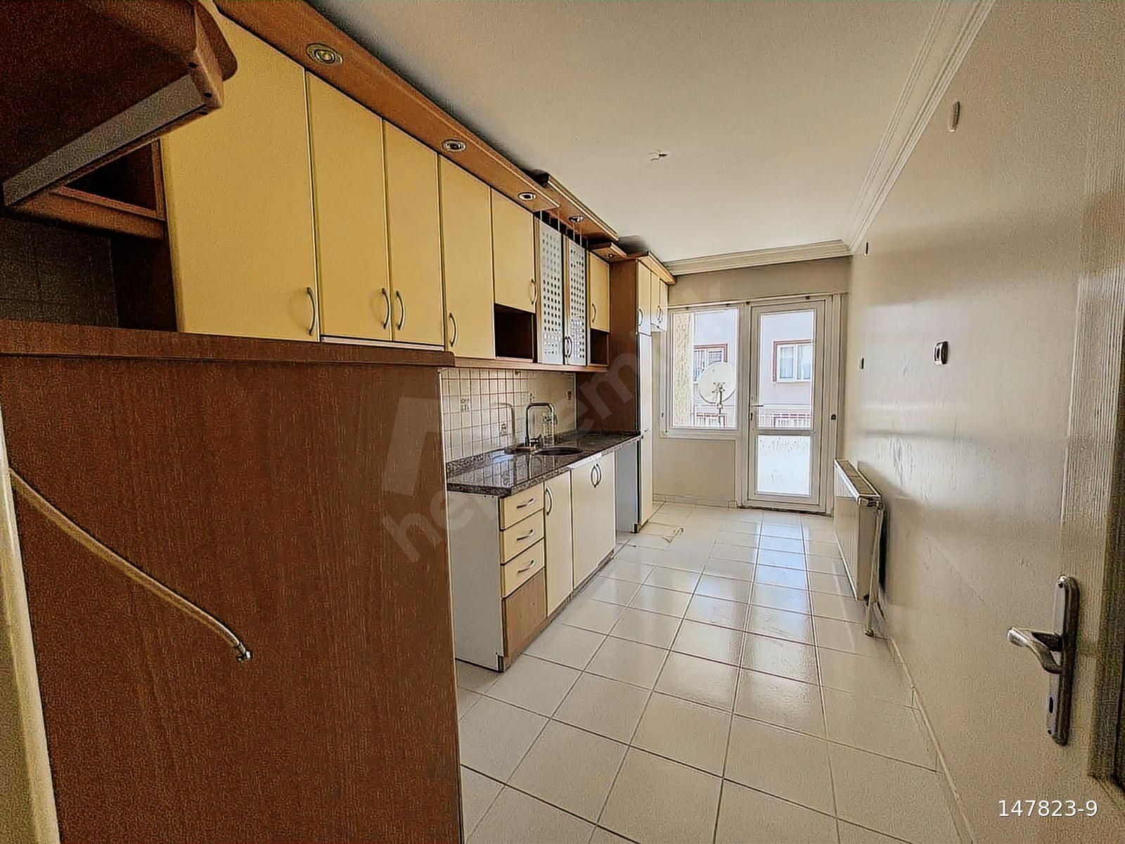 B.Ş.DEN RAGIPBEY MAH.1.NAKLİYE CAD.KİRALIK 3+1 ARA KAT DAİRE