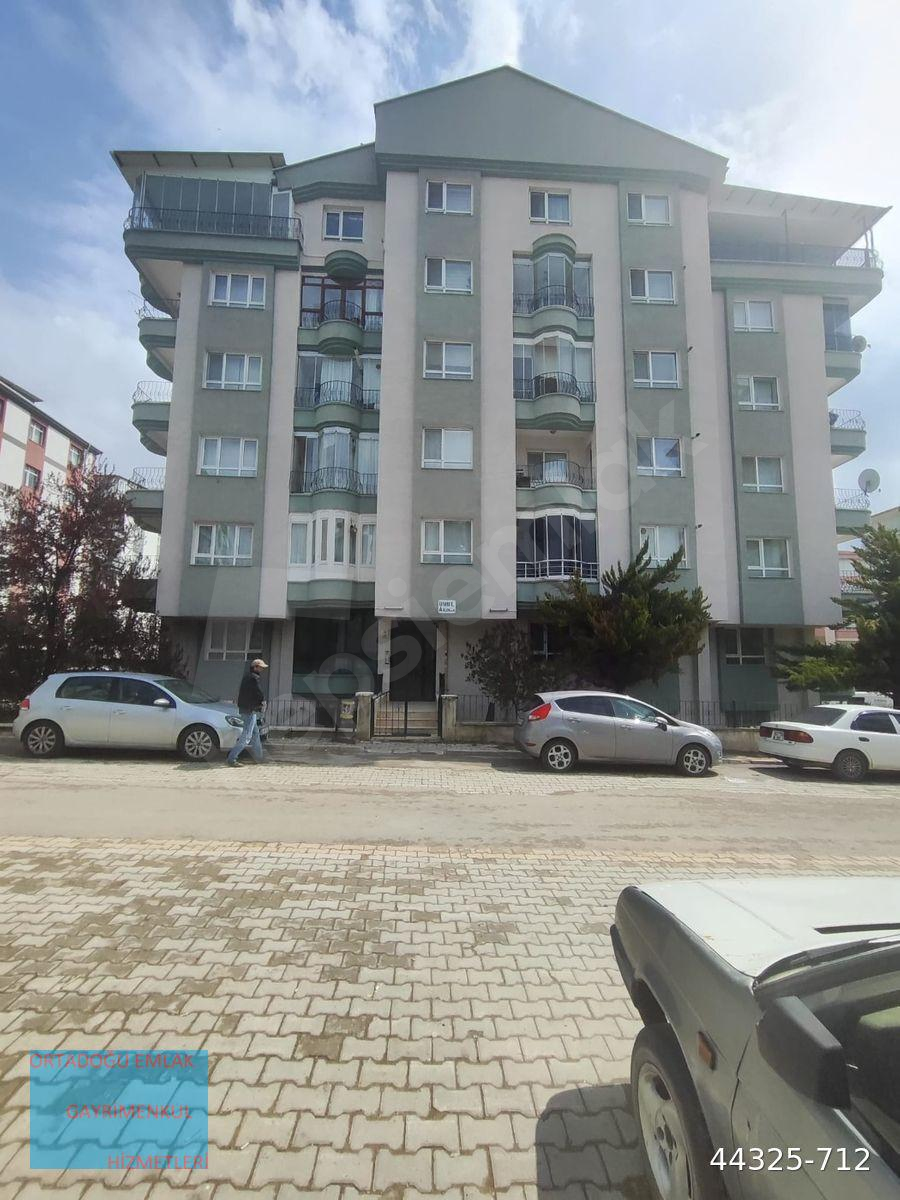 ORTADOĞU'DAN ŞEHİTLİK MAHALLESİN'DE SATILIK BAHÇE KATI DAİRE