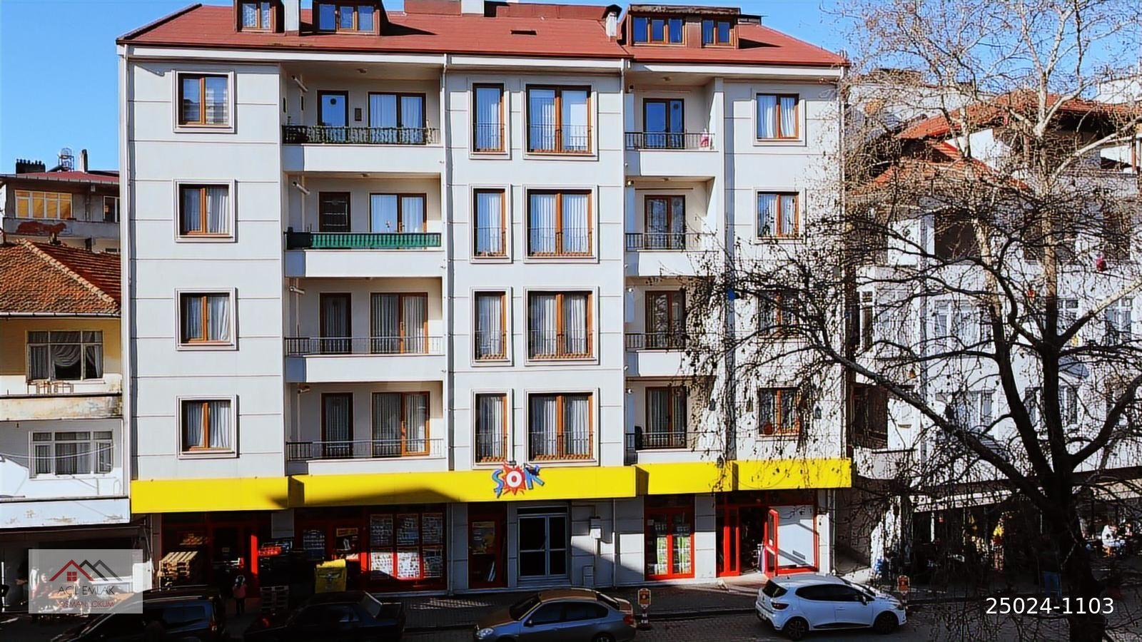 AKÇAKOCA ÇUHALLI MERKEZDE DENİZE 100M MESAFEDE SATILIK DUBLEKS