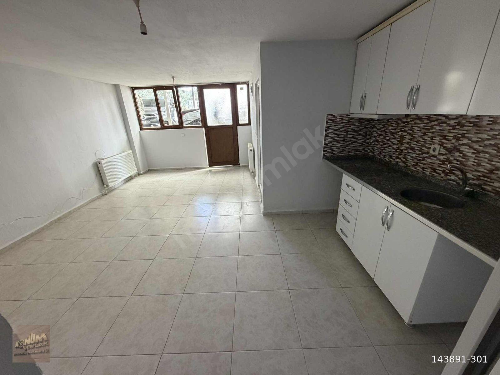 KÖTEKLİ DE KİRALIK 2+1 EŞYASIZ BODRUM KAT DAİRE