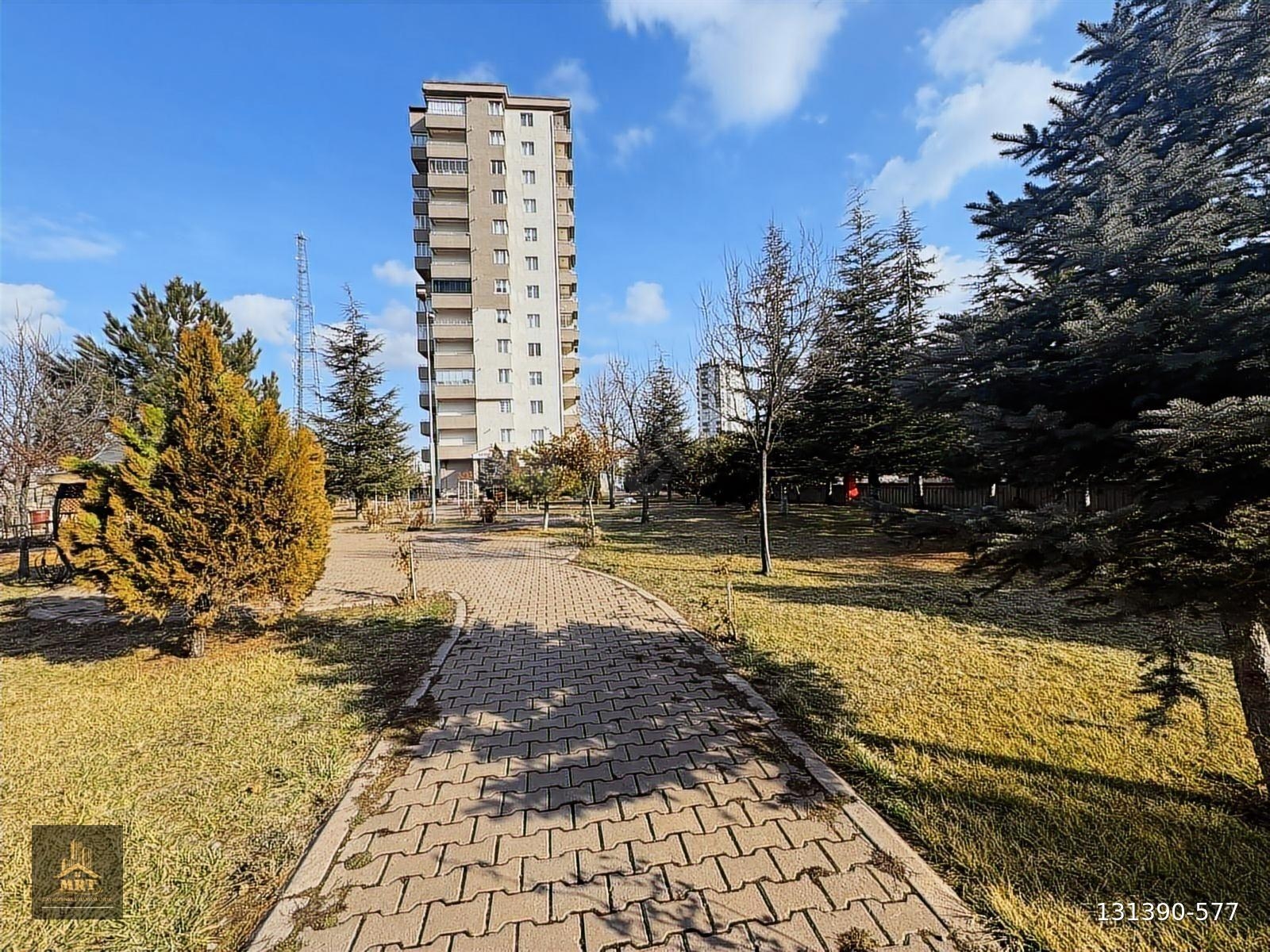 Kayseri Melikgazi / Konaklar Mah. Satılık MESKENLİ 3+1 Daire