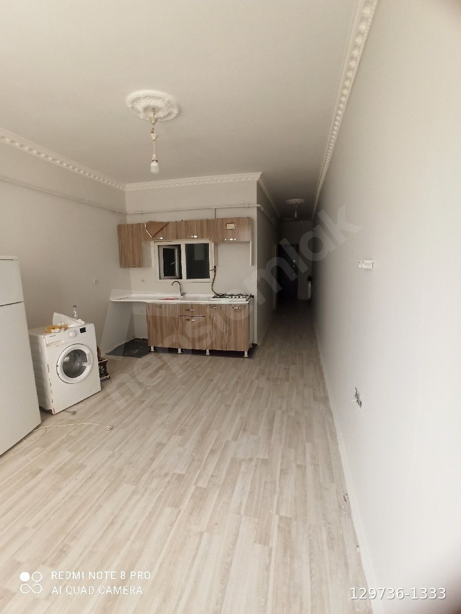 MARAŞ CADDESİ CİVARİ ACİL SATİLİK 1+1 DAİRE