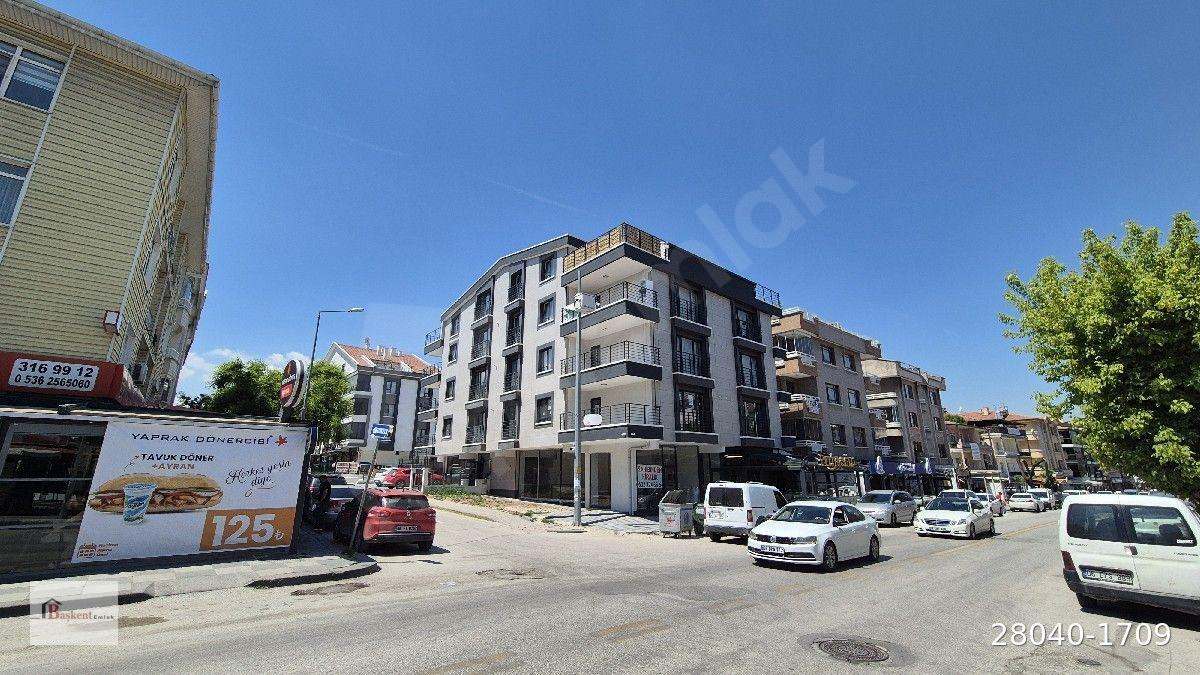 ÇEVRELİ CADDESİNDE ÖN CEPHE SIFIR KİRALIK DAİRE