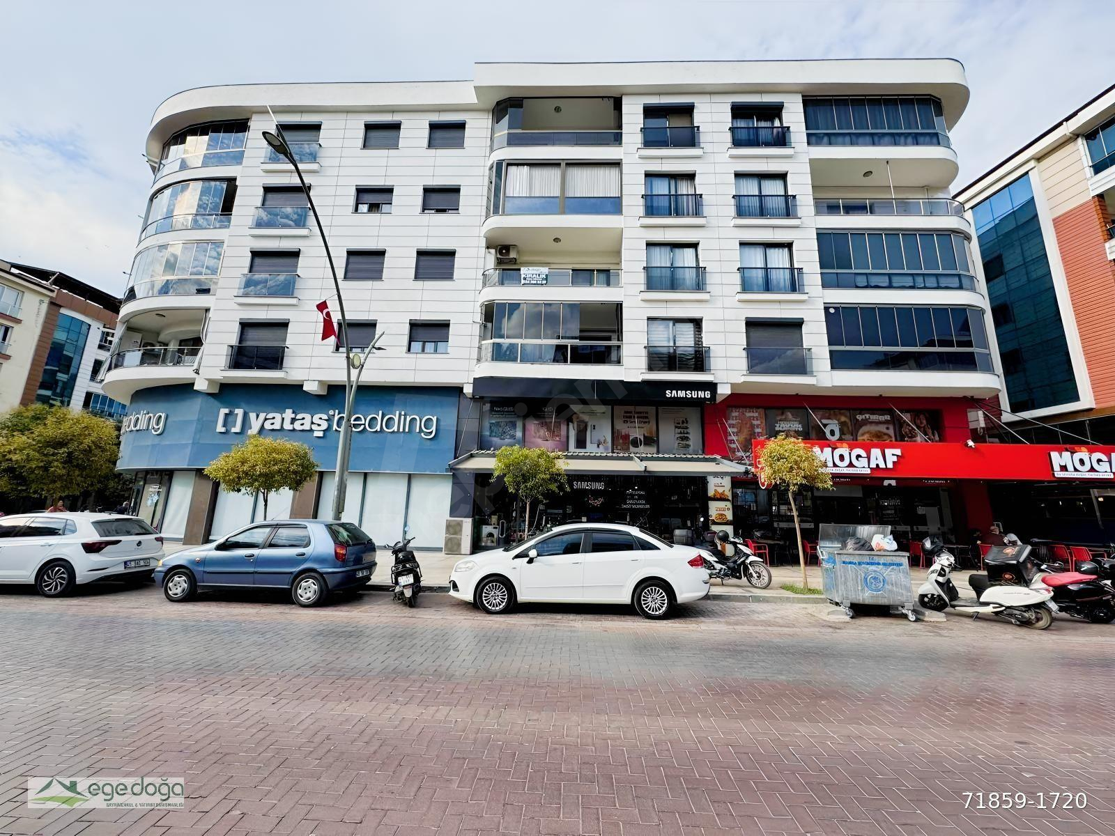 SALİHLİ'NİN KALBİNDE 3+1 KAPALI OTOPARKLI KİRALIK DAİRE