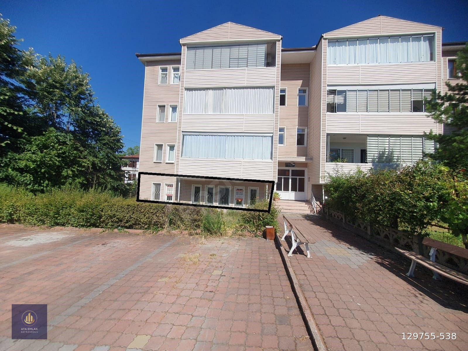 ATA EMLAKTAN SAFRANBOLU CEMAL CAYMAZ MAHALLESİNDE SATILIK 3+1 ZEMİN KAT DAİRE.